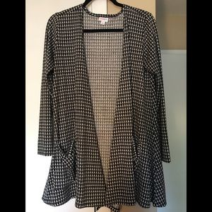 Lularoe Med Caroline sweater